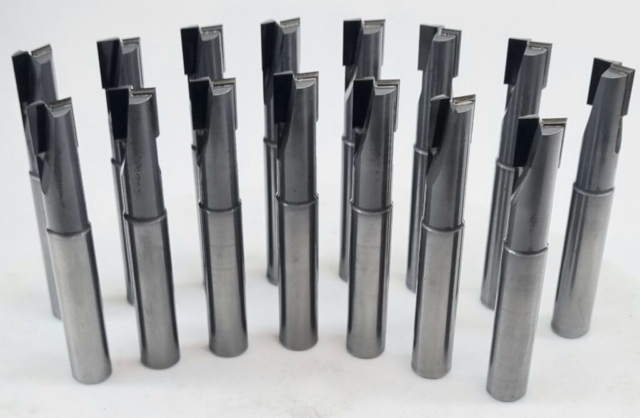 PCD Endmills for Composite Materials