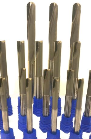 PCD torus end mill with corner radius for composite machining